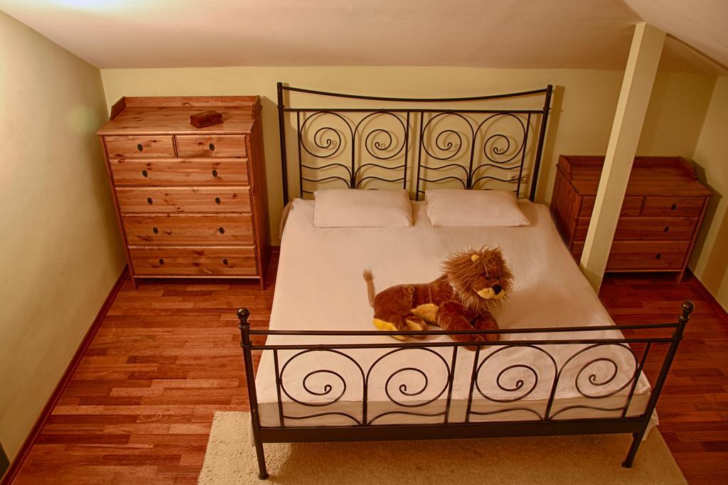 Tsaghkunq Guest House Sevan Habitación foto