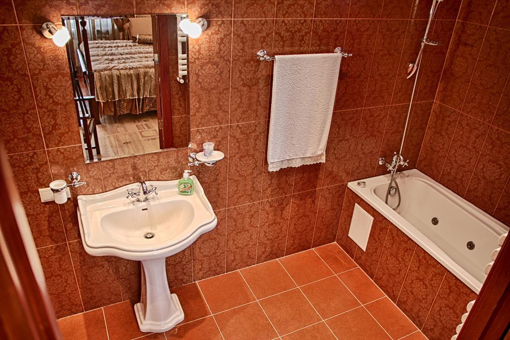 Tsaghkunq Guest House Sevan Habitación foto